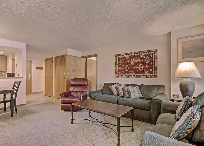 Apartment Vs643 And 641h Village Square